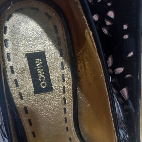 Mimco platform peeptoe heels with patent leather lace look. - Picture 2 of 7